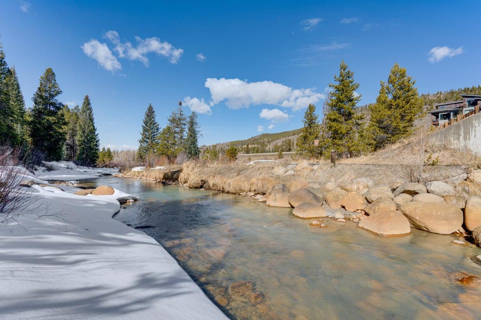 3 Mi to Keystone Resort: Updated Condo w/ Balcony! House in Keystone