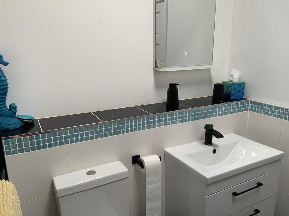 Double Bedroom with Private Entrance Bed and Breakfast in Weymouth