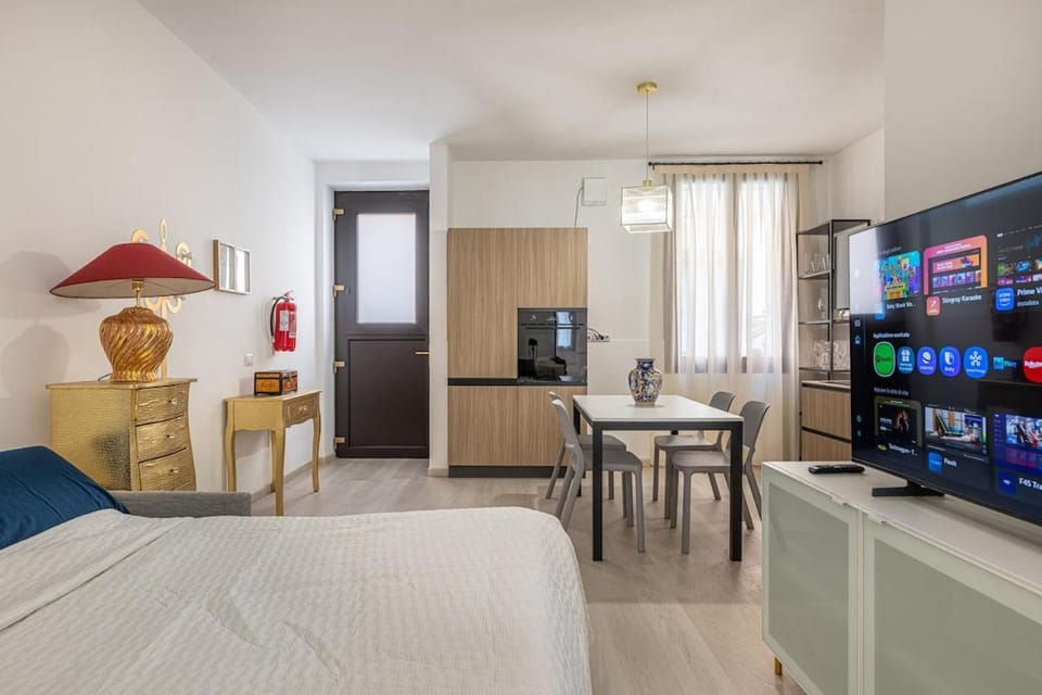 Domus Aurum - Raffinato e Confortevole Appartamento in Centro Storico fuori dalla ZTL Apartment in Vicenza