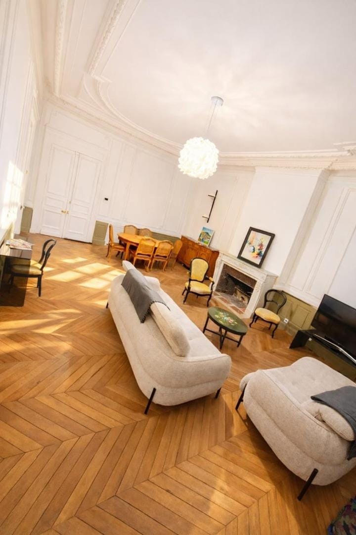 Le Majestueux Apartment in Poitiers