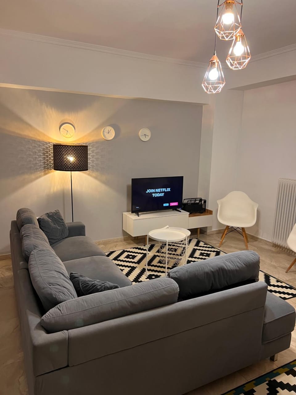 Spacious 2BR Apartment with Balcony near Metro Thessaloniki Apartment in Decentralized Administration of Macedonia and Thrace