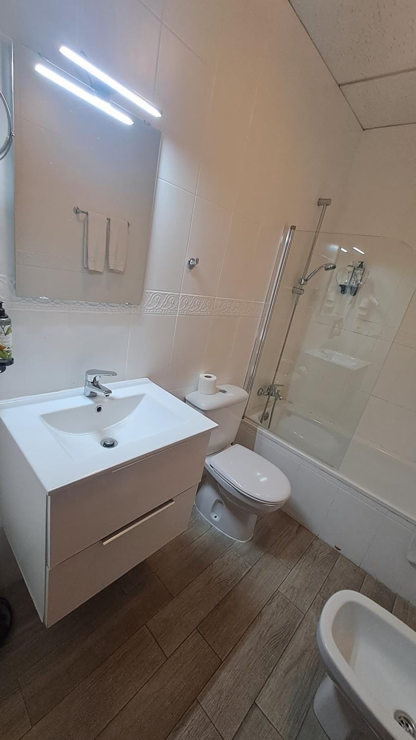 Bathroom, Bath