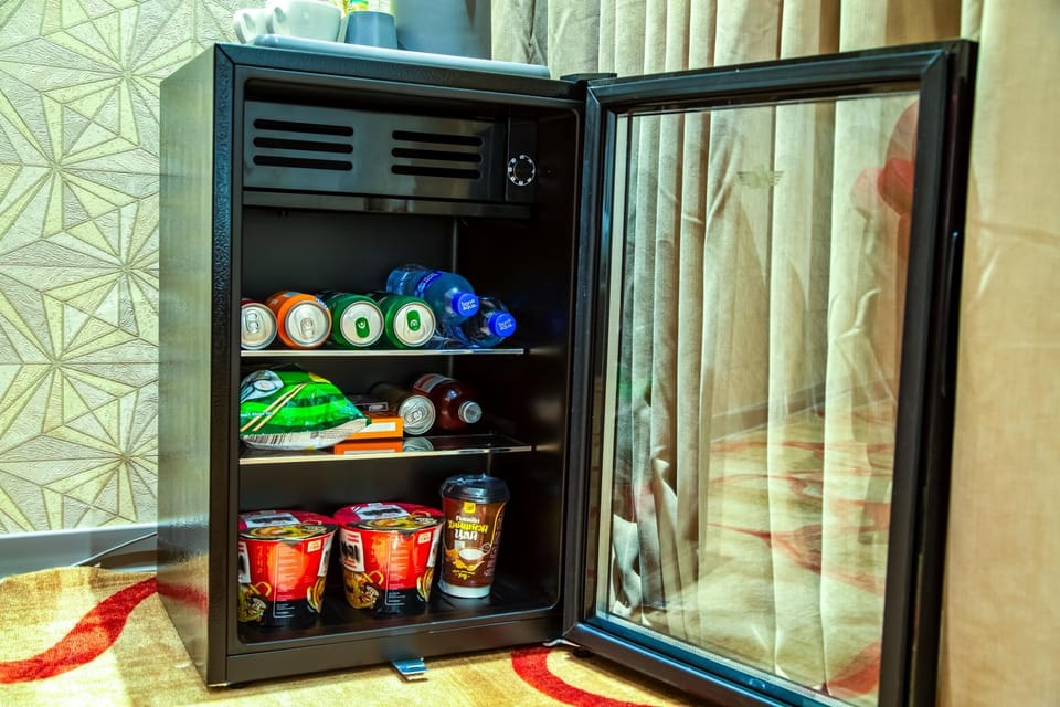 Food, minibar