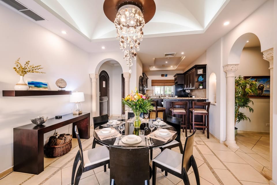 Oceanview Luxury in the Heart of Town House in Tamarindo
