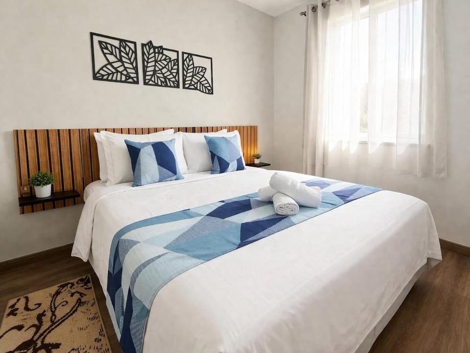 Apartamento completo pertinho do centro, ar e vaga Apartment in State of Paraná