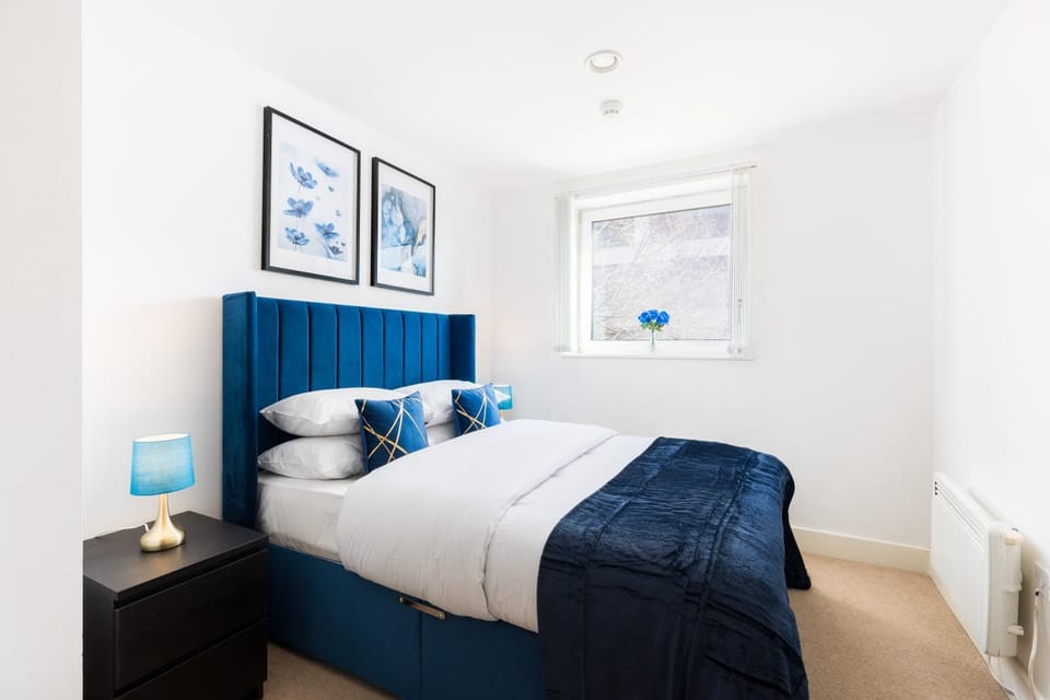 Bedroom, heating