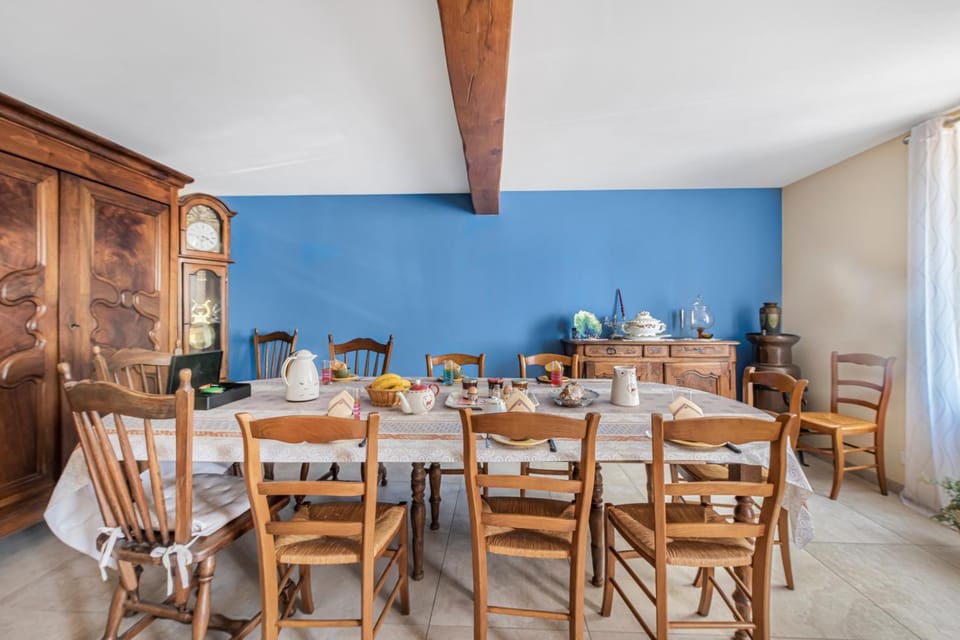 Chambres D'hôtes Des 17 Clochers - Bed and Breakfast in Auvergne-Rhône-Alpes