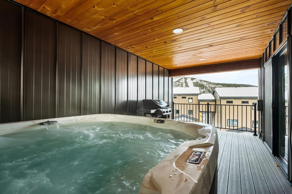 Hot Tub, Spa and wellness centre/facilities