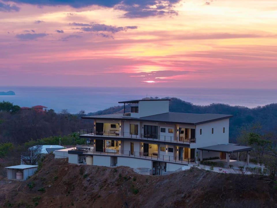 NEW! Oceanview, Infinity Pool, Spacious & Private Luxury Group Retreat House in Guanacaste Province