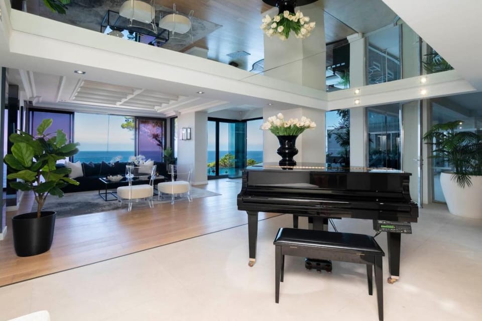 165 Villa on Kloof House in Cape Town
