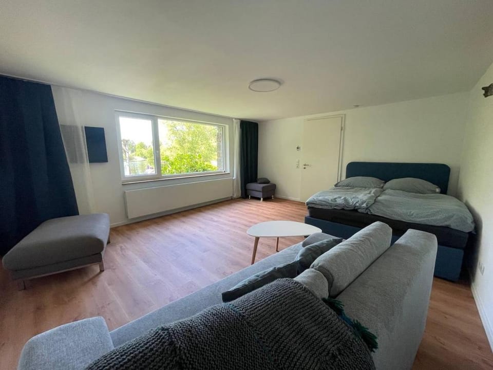 Bed, Living room, Bedroom