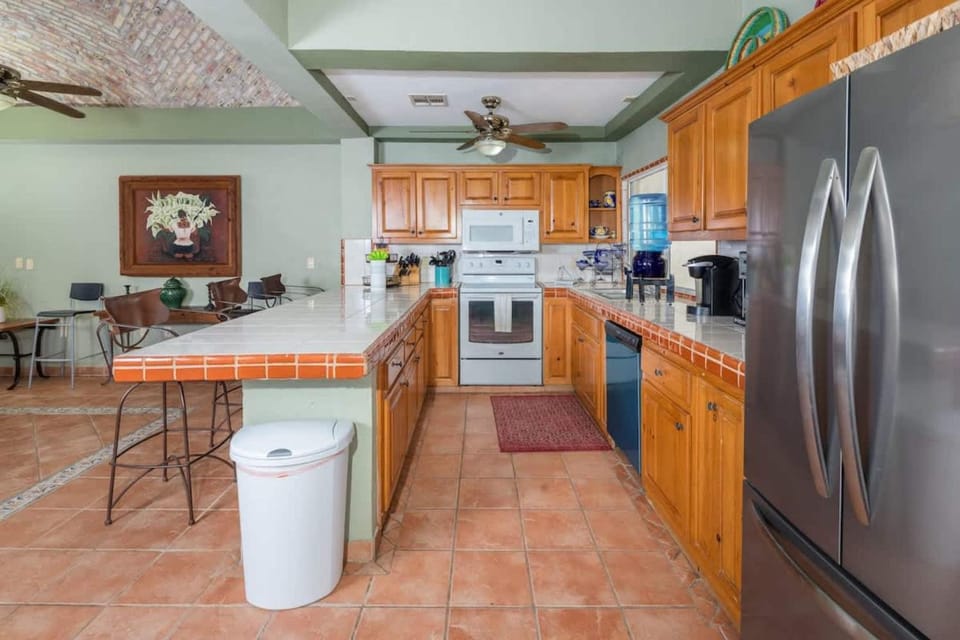 Spacious Beachfront Condo Las Palmas II 11A House in Rocky Point