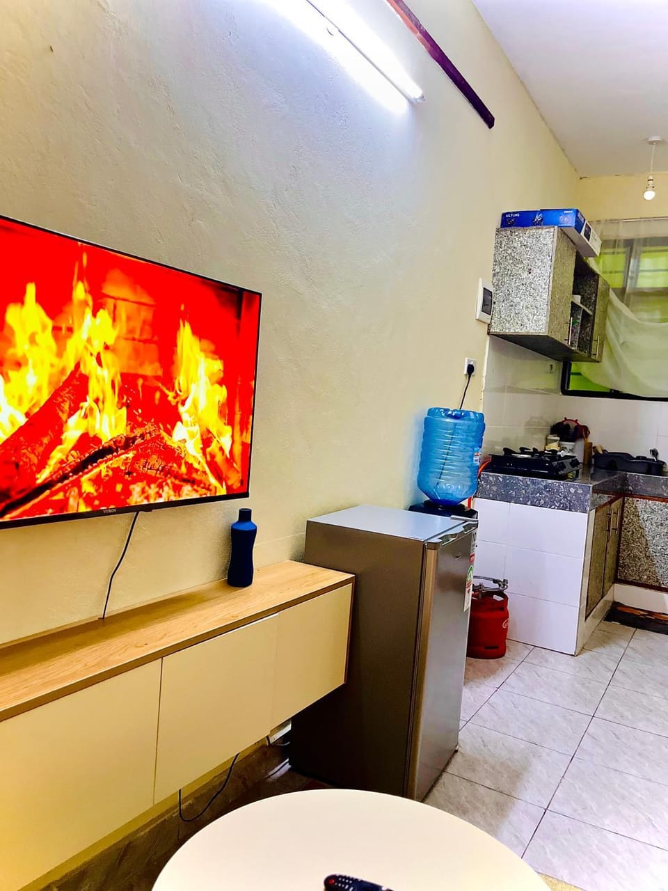TV and multimedia, Kitchen or kitchenette