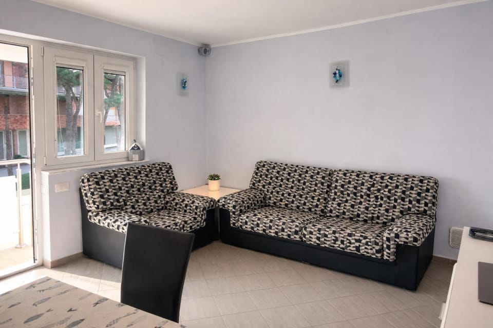 Living room, City view