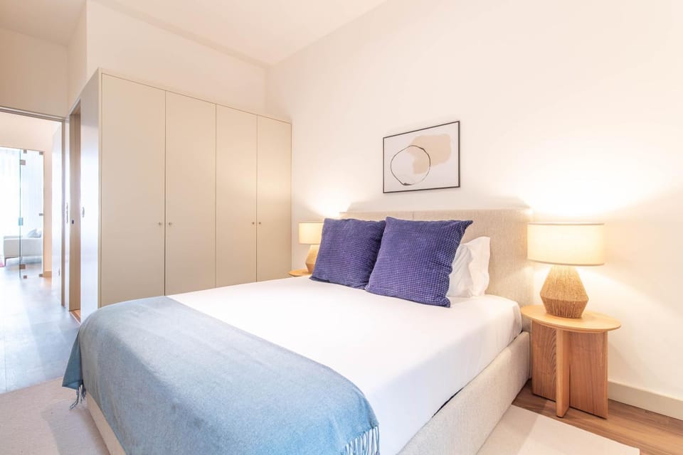 Elegant 2BR w Patio by LovelyStay Apartment in Porto