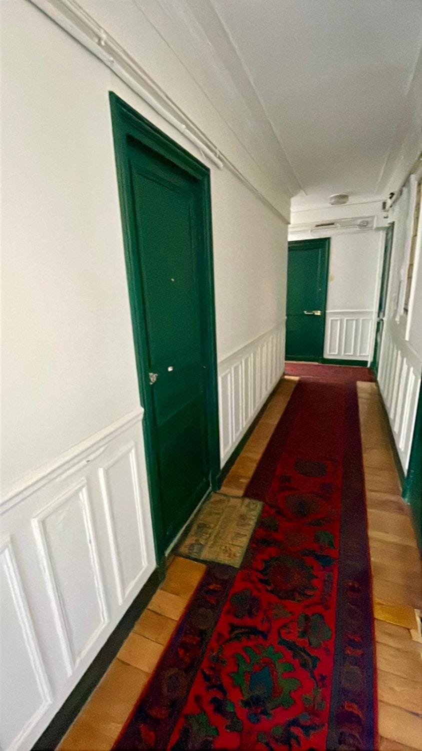 Studio 2 Colisée Champs Elysées Apartment in Paris