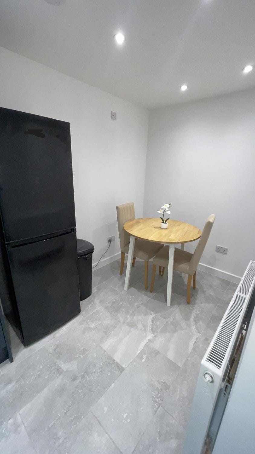 Central 1 Bed Apartment - Sleeps 2 with Wifi Apartment in Wellingborough