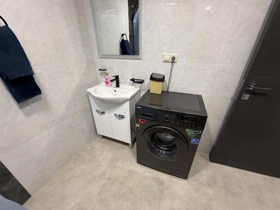 Bathroom, washing machine