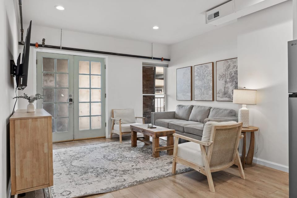 Living room, Photo of the whole room, Seating area