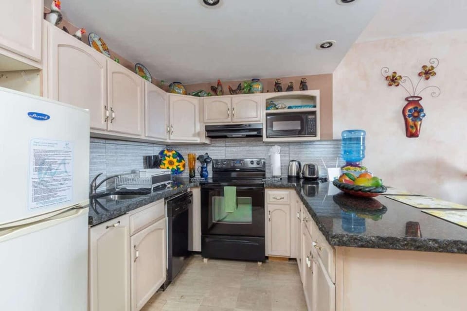 Unique Colorful Condo on 3rd Floor Pinacate 321 House in Rocky Point