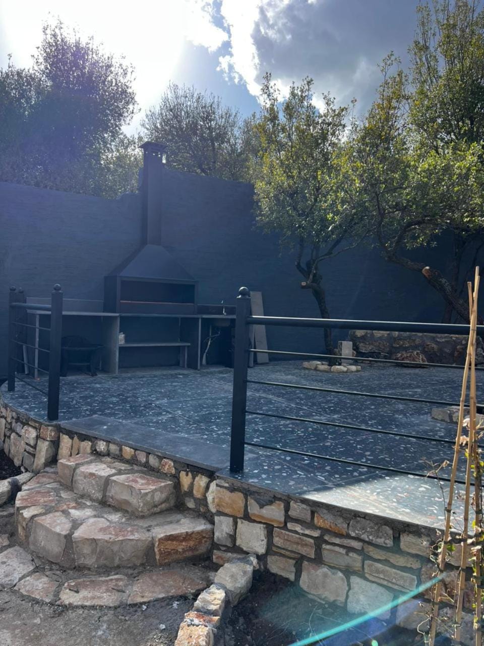 Garden, Lounge or bar