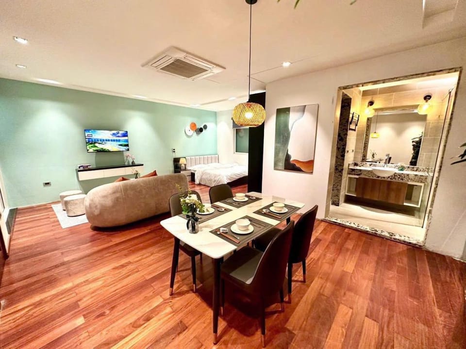 Home Sweet Apartment in Hanoi
