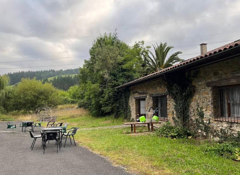 Albergue Gerekiz AMAGI, exclusivo peregrinos Hostel in Basque Country