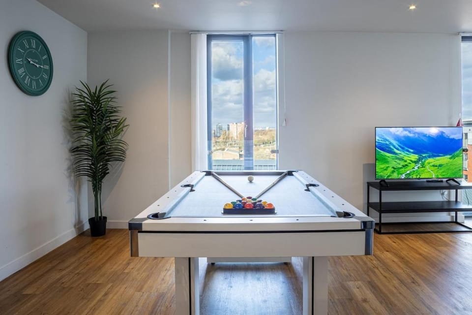 Manchester City Centre apartment, Pool table Apartment in Manchester
