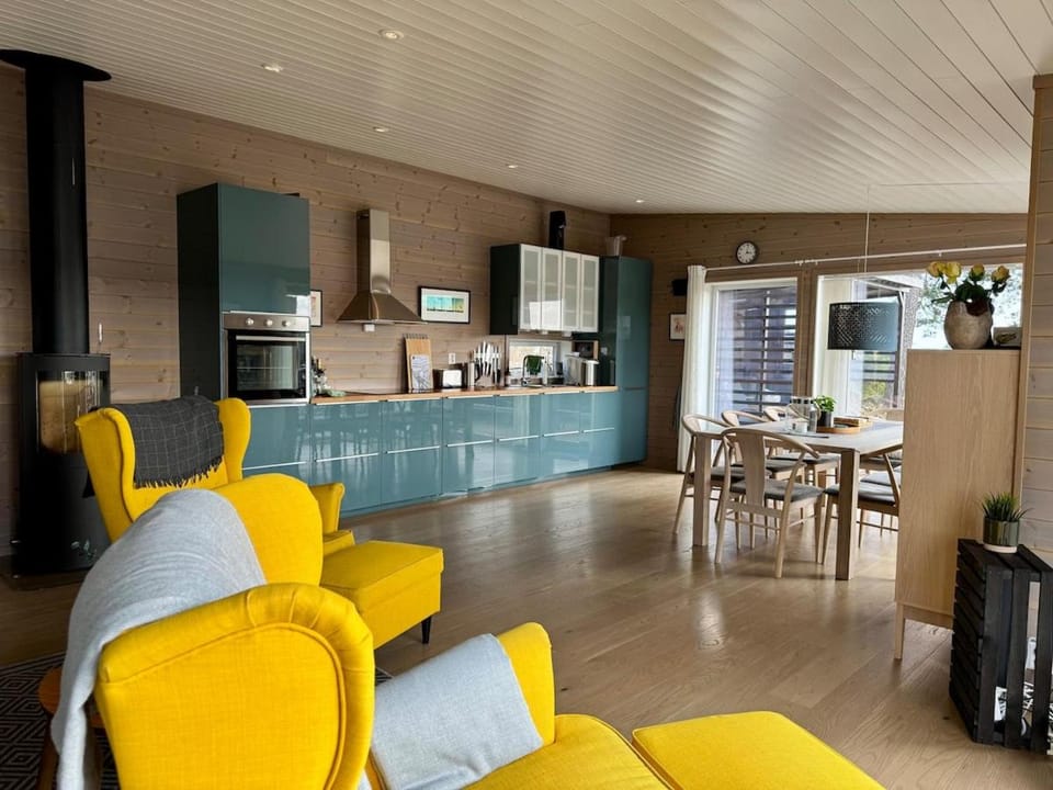 Living room, kitchen