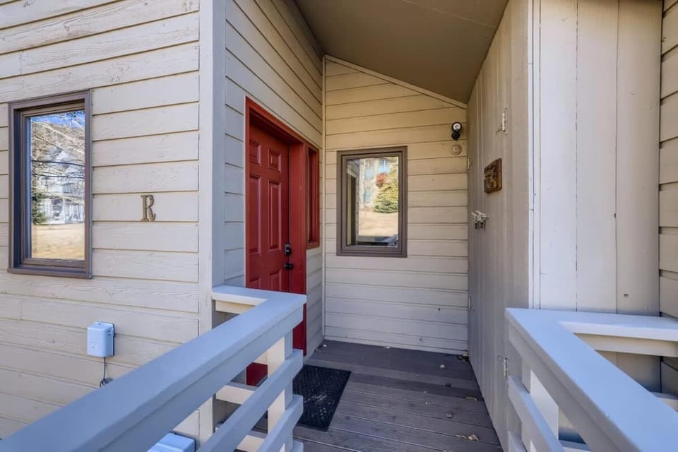 Family 2bedroom with Loft Lake Views Amazing Location House in Dillon