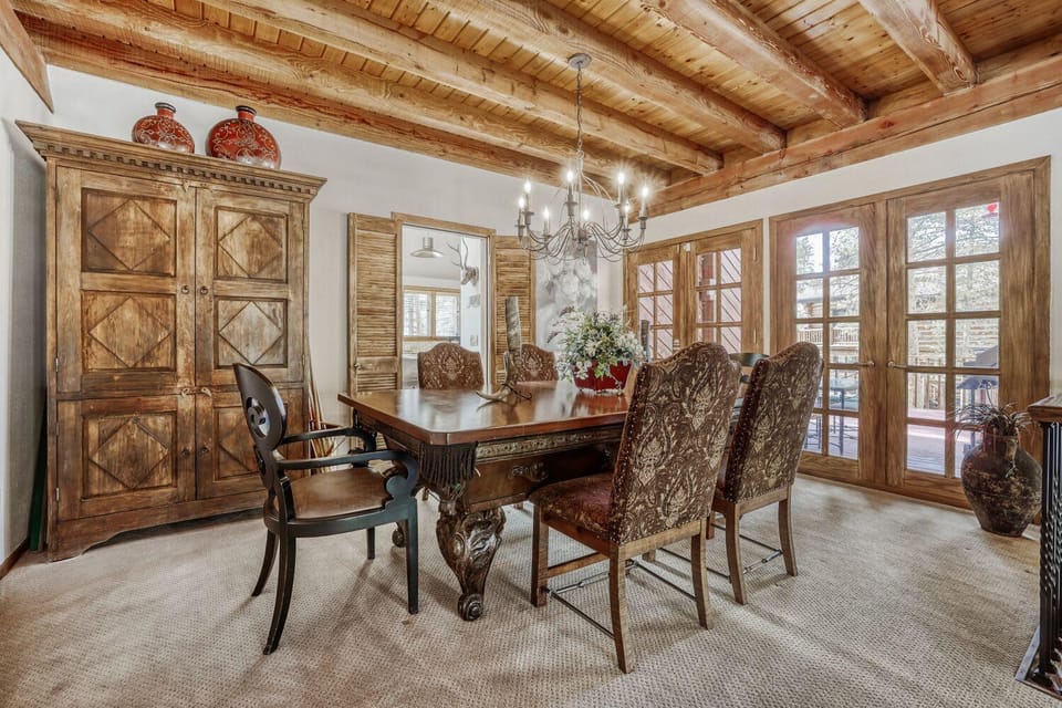 Platinum Charming Mountain Home away Home House in Keystone