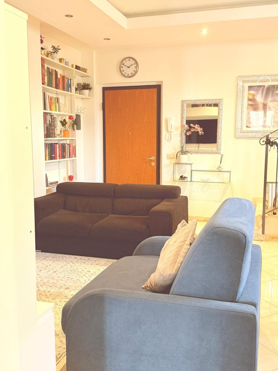 Communal lounge/ TV room