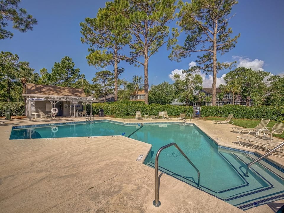 15 Lands End Road House in Hilton Head Island