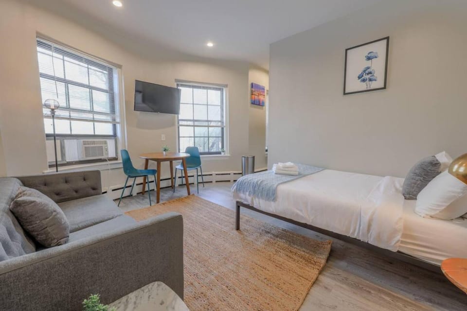 Stunning Back Bay Studio Apartment Apartment in Back Bay