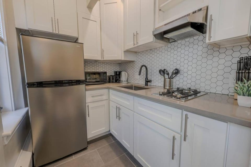Stunning Back Bay Studio Apartment Apartment in Back Bay