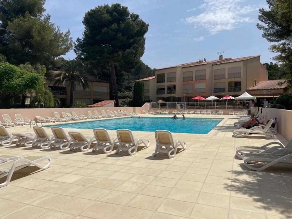 Pool view, Swimming pool