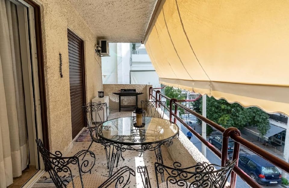 Cozy Apartment in Faliro Apartment in South Athens