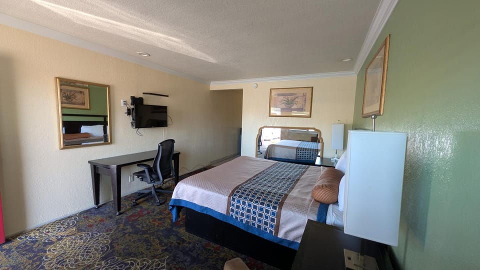 Cloud 9 Motel - Cypress, Buena Park Motel in Cypress