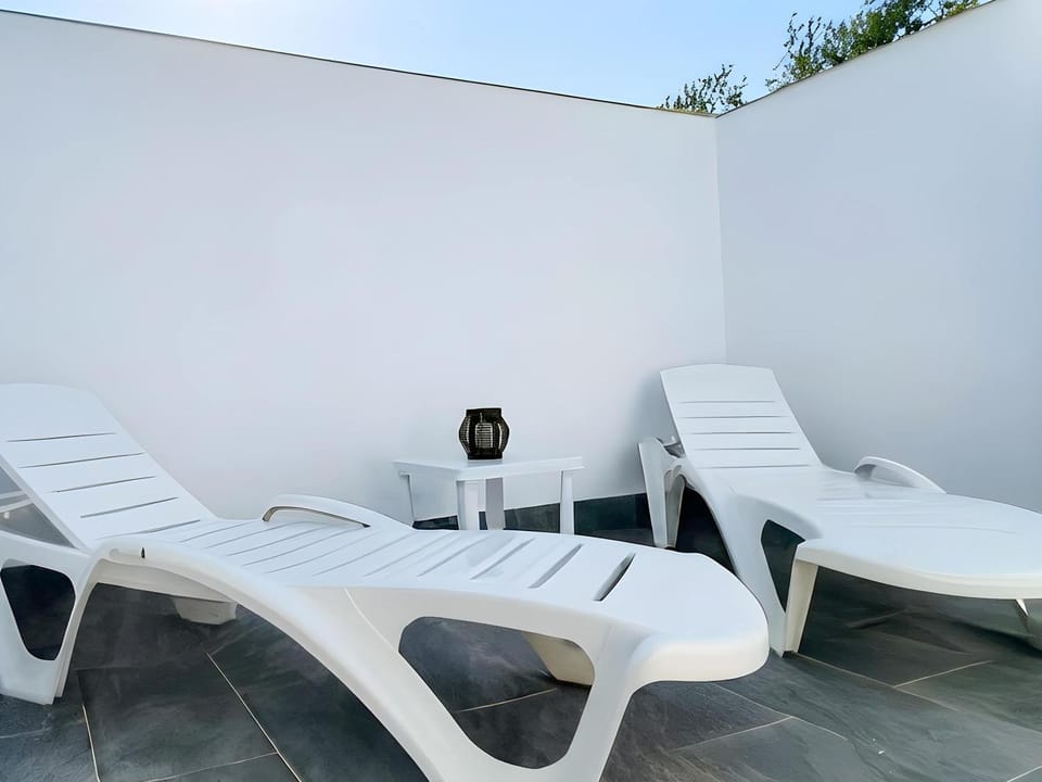 Apartamento con terraza aire acondicionado piscina con chorros Apartment in Chiclana de la Frontera