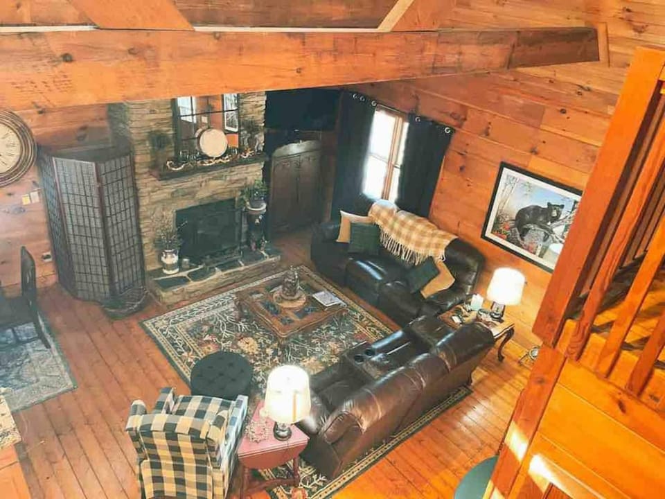 Living room, Seating area, fireplace