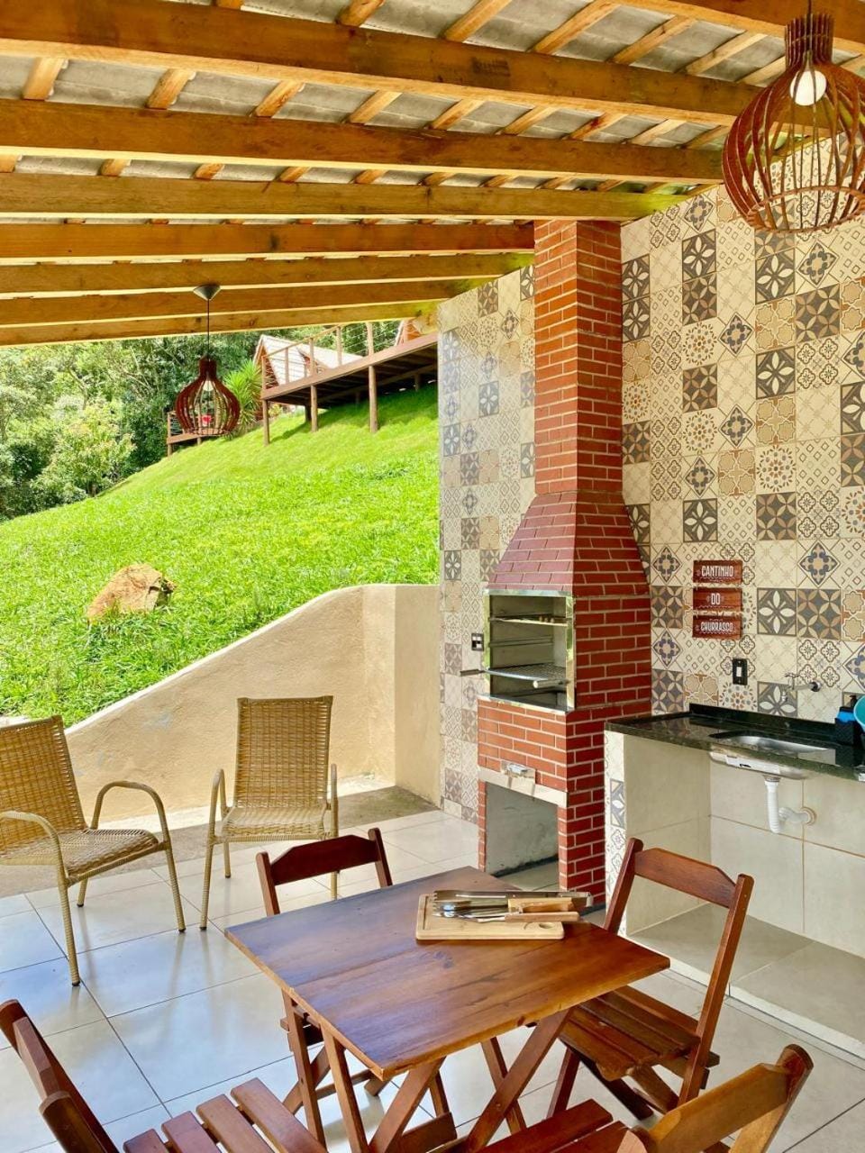 BBQ facilities, Dining area