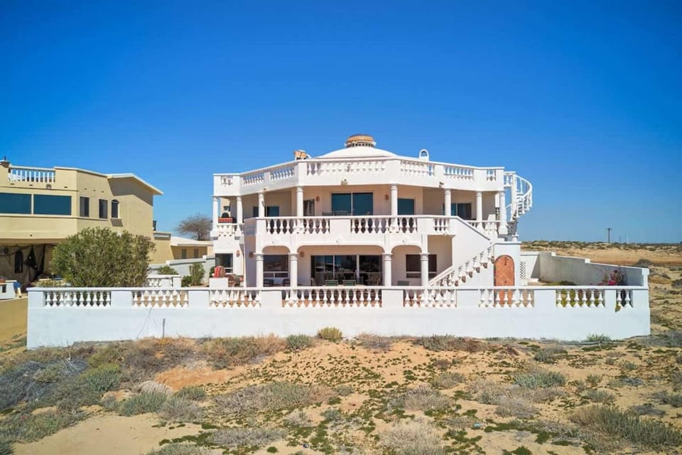Property building, Balcony/Terrace