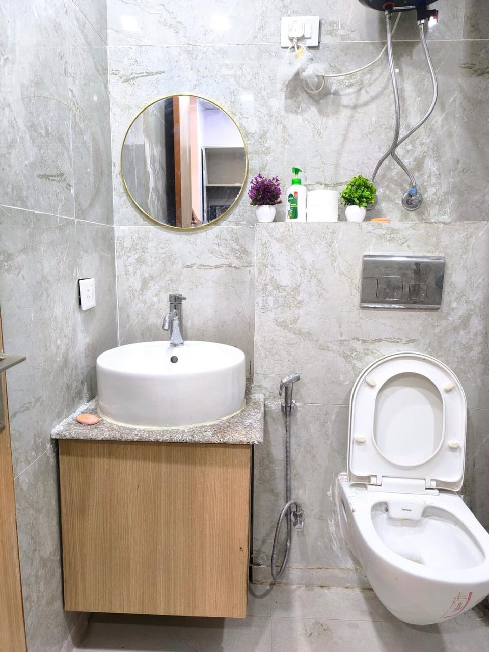 myos stay make your own spot Near greater noida Apartment in Uttar Pradesh