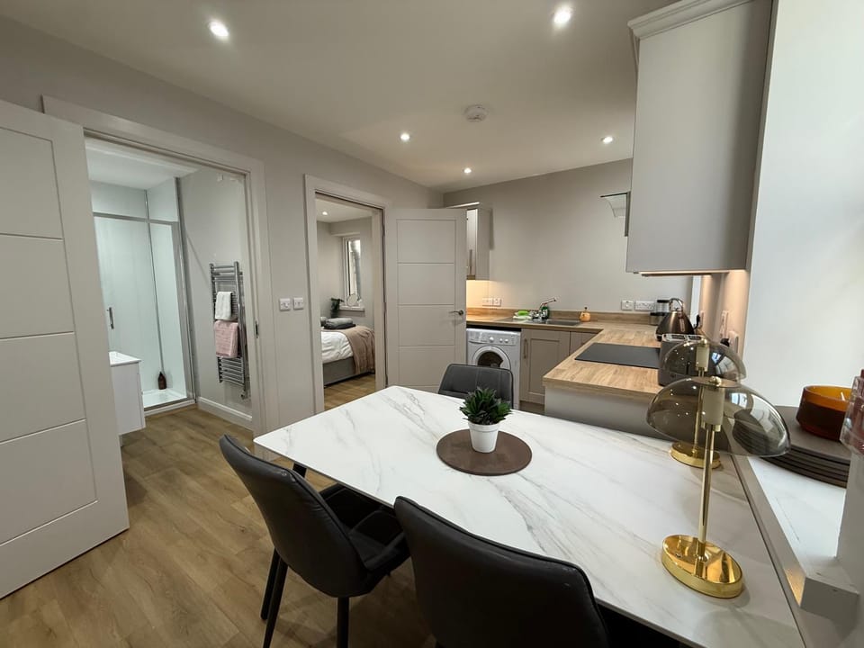 Kitchen or kitchenette, Living room, Photo of the whole room, Seating area