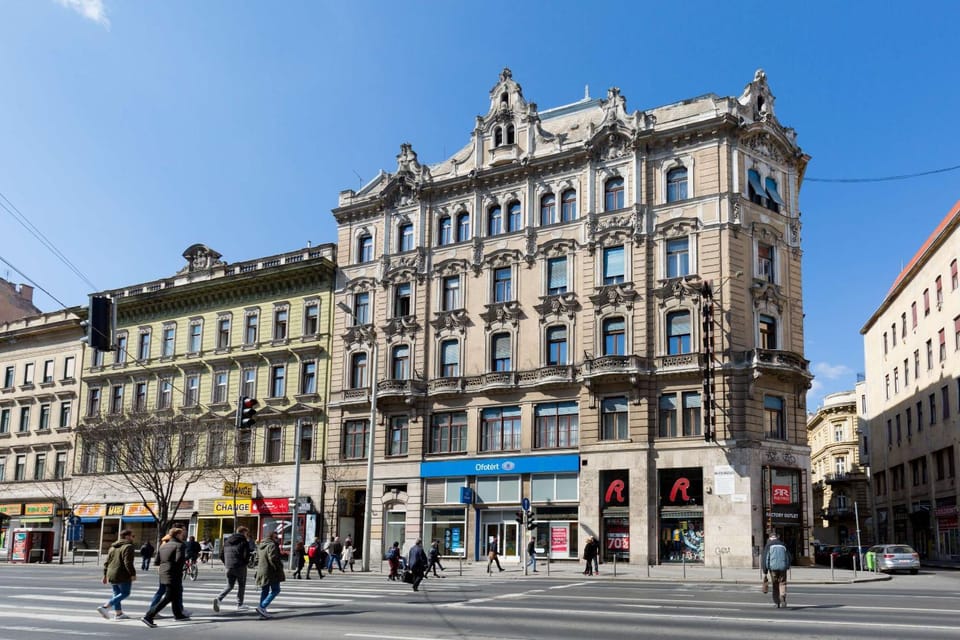 Super Location - Comfy Studio Apartment in Budapest