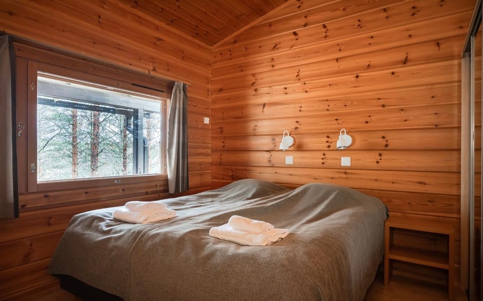 towels, wardrobe