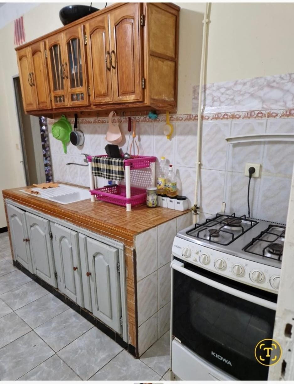 Appartement F4 Apartment in Oran