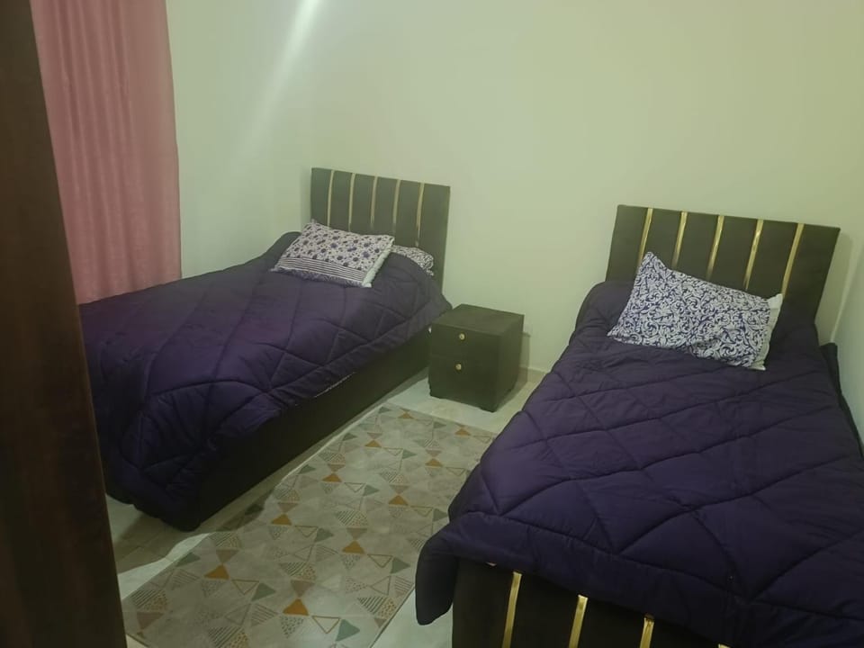 Appartment in beatufuil gardinia city compund Apartment in New Cairo City