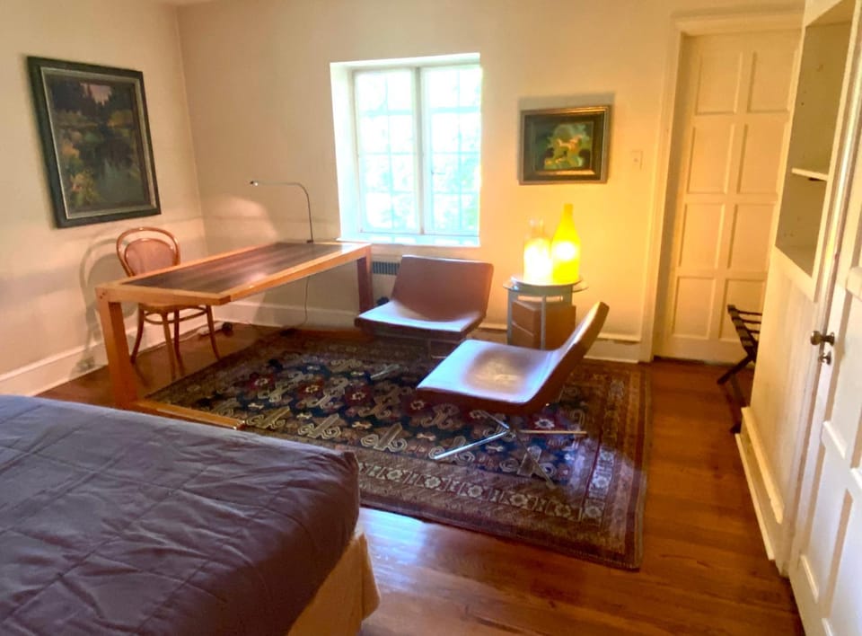 2 Born Wealthy in 1926 Bed and Breakfast in Cheltenham Township