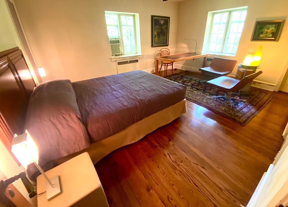 2 Born Wealthy in 1926 Bed and Breakfast in Cheltenham Township